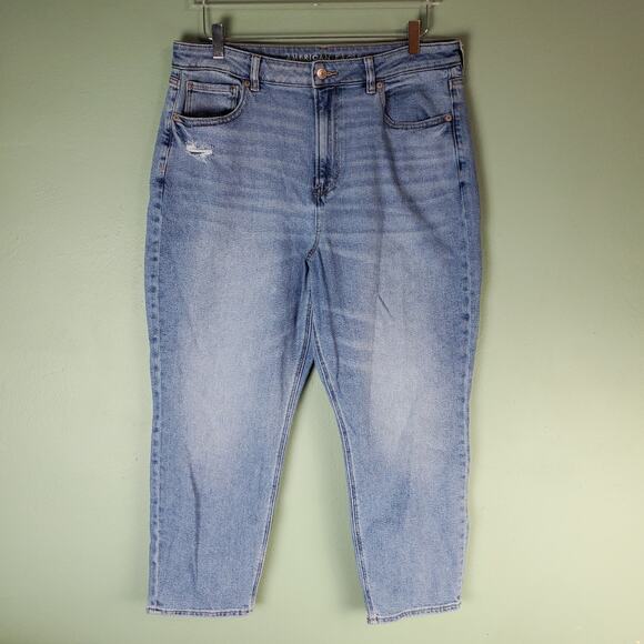 American Eagle Womens Distressed Mom Jeans Size 16 Short - Picture 1 of 8